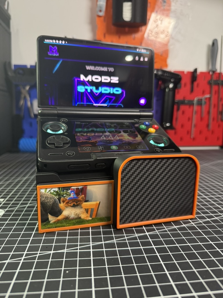AYN Thor Charging Dock